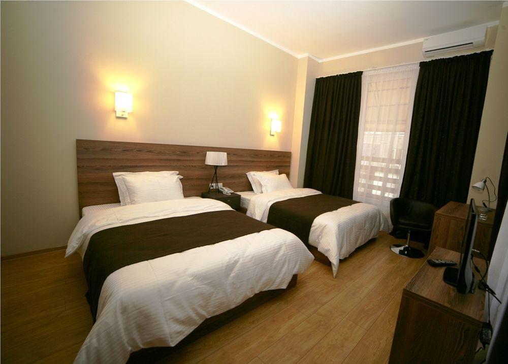 Basilon Hotel Tbilisi Bagian luar foto