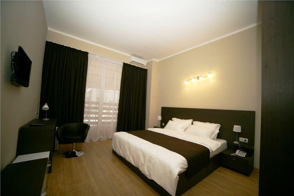 Basilon Hotel Tbilisi Bagian luar foto